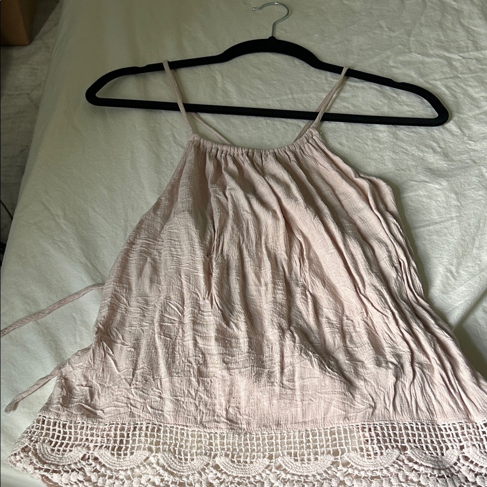 Forever 21‎ Blush Camisole with Lace Hem